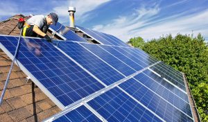 Service d'installation de photovoltaïque et tuiles photovoltaïques à Angerville